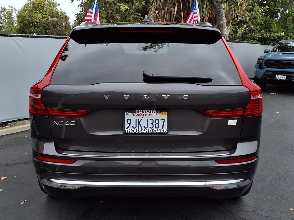 Used 2023 Volvo XC60 T8 Ultimate AWD/4WD image 6