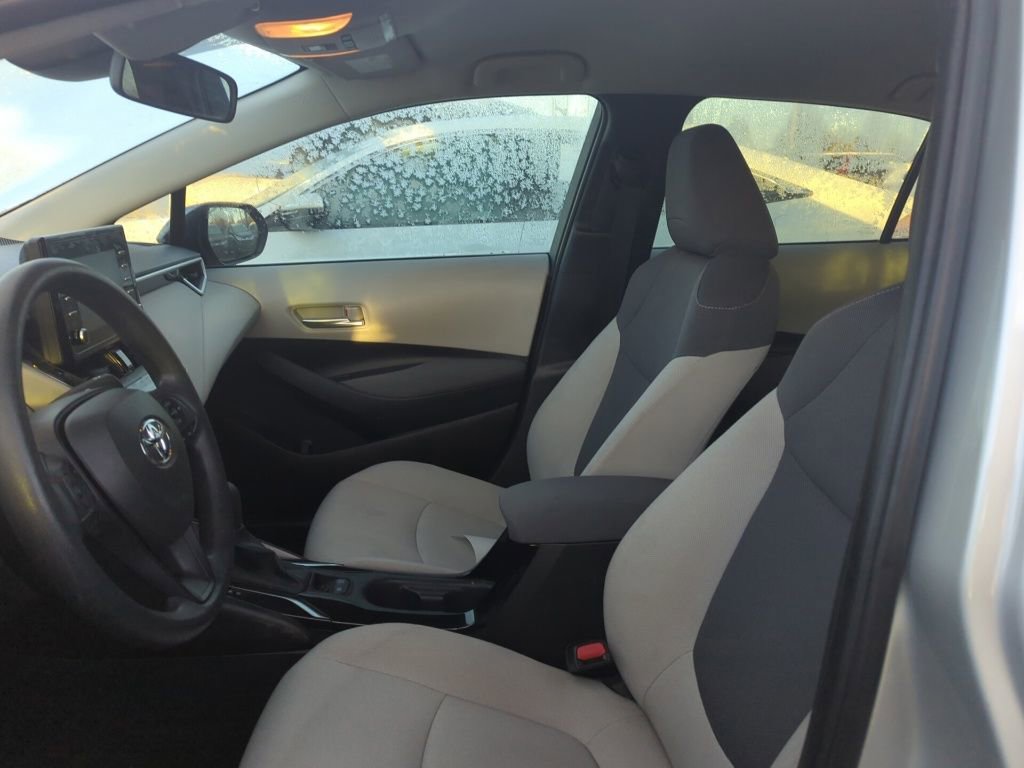 Used 2020 Toyota Corolla L image 6