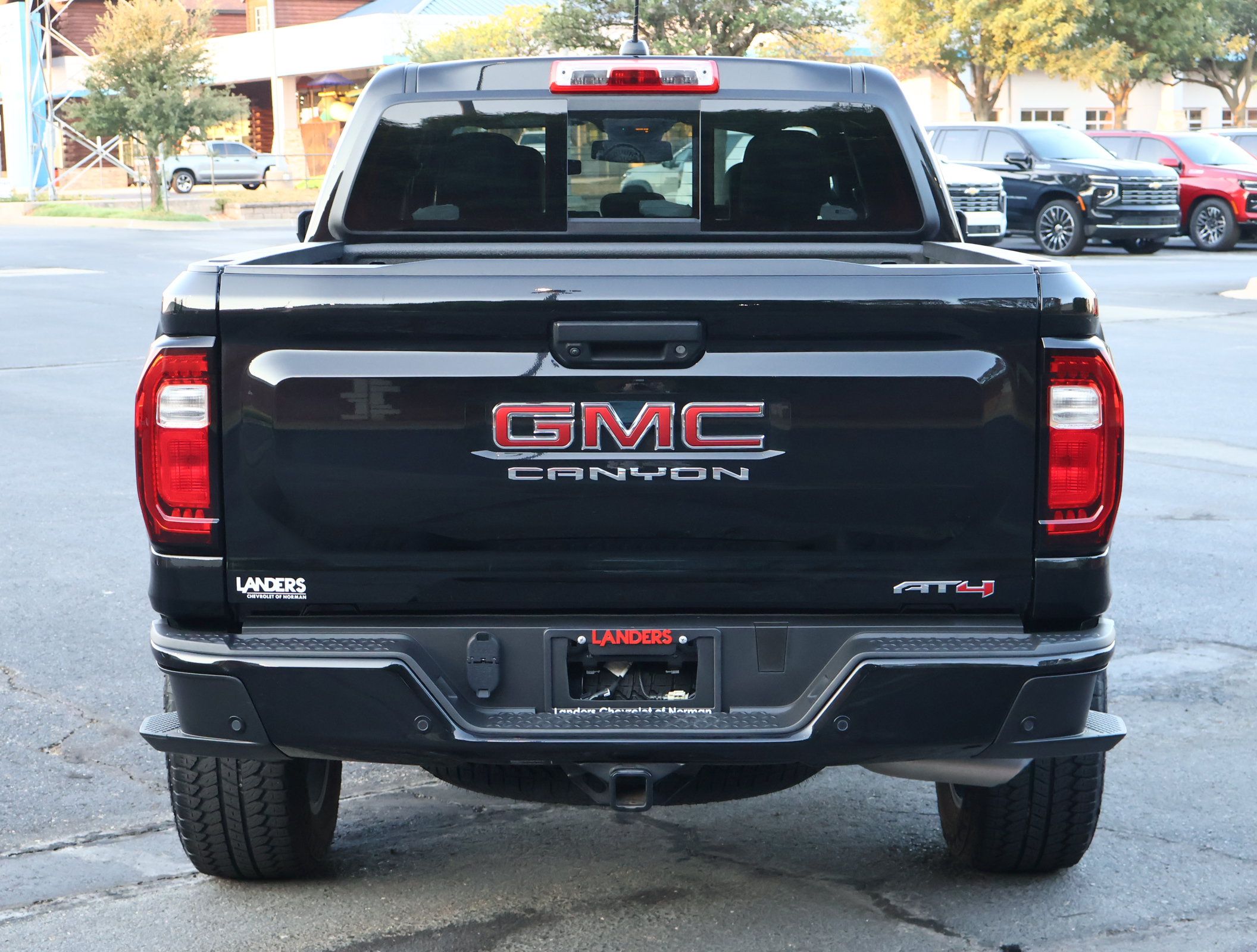 Used 2024 GMC Canyon AT4 w/ Technology Package AWD/4WD image 28
