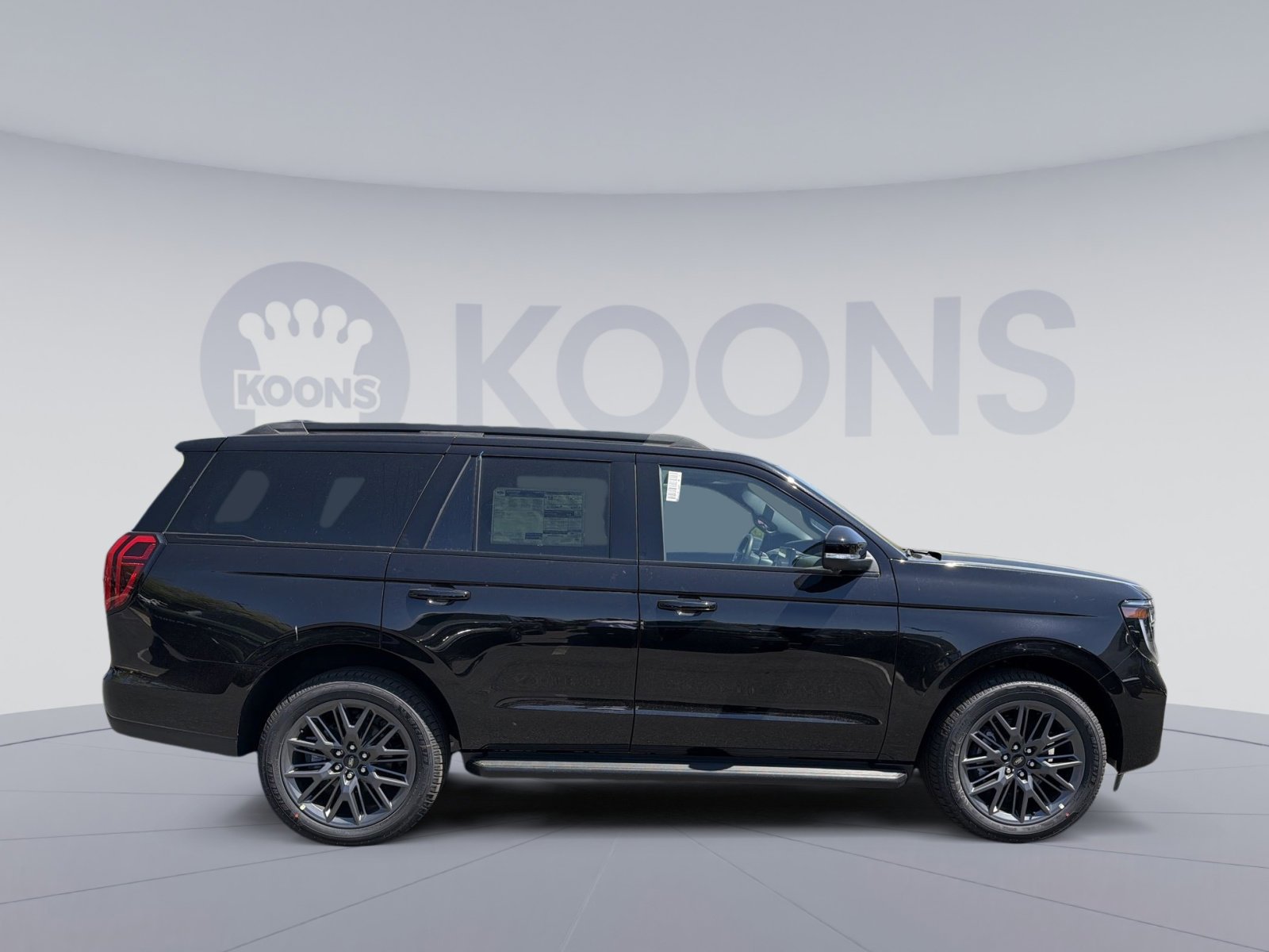 New 2026 Ford Expedition Platinum w/ Stealth Appearance Package image 8