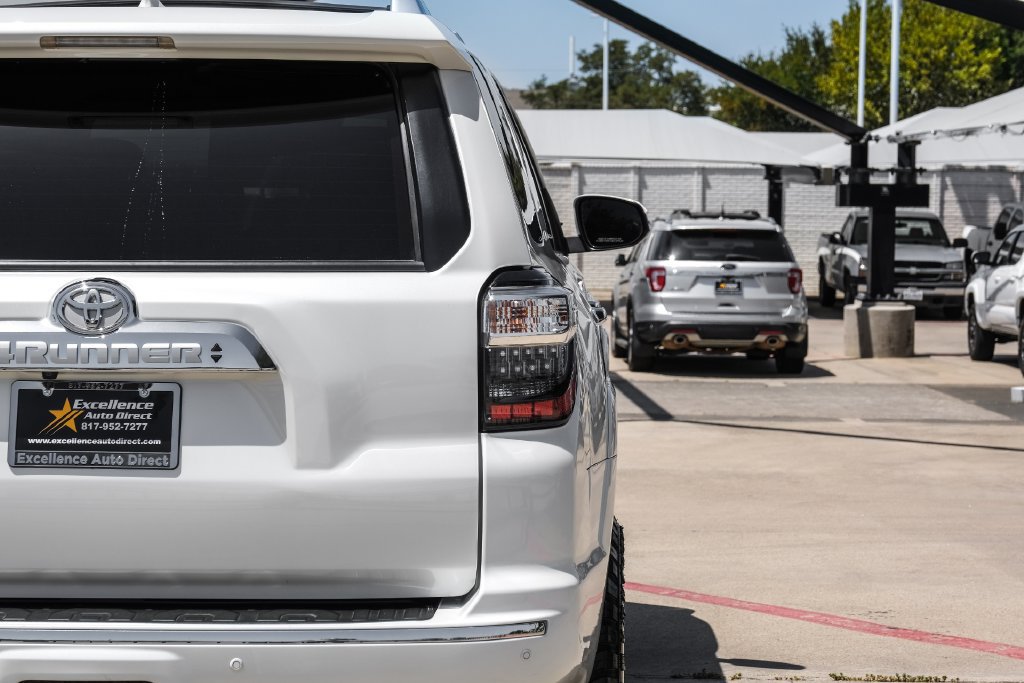 Used 2022 Toyota 4Runner Limited AWD/4WD image 54