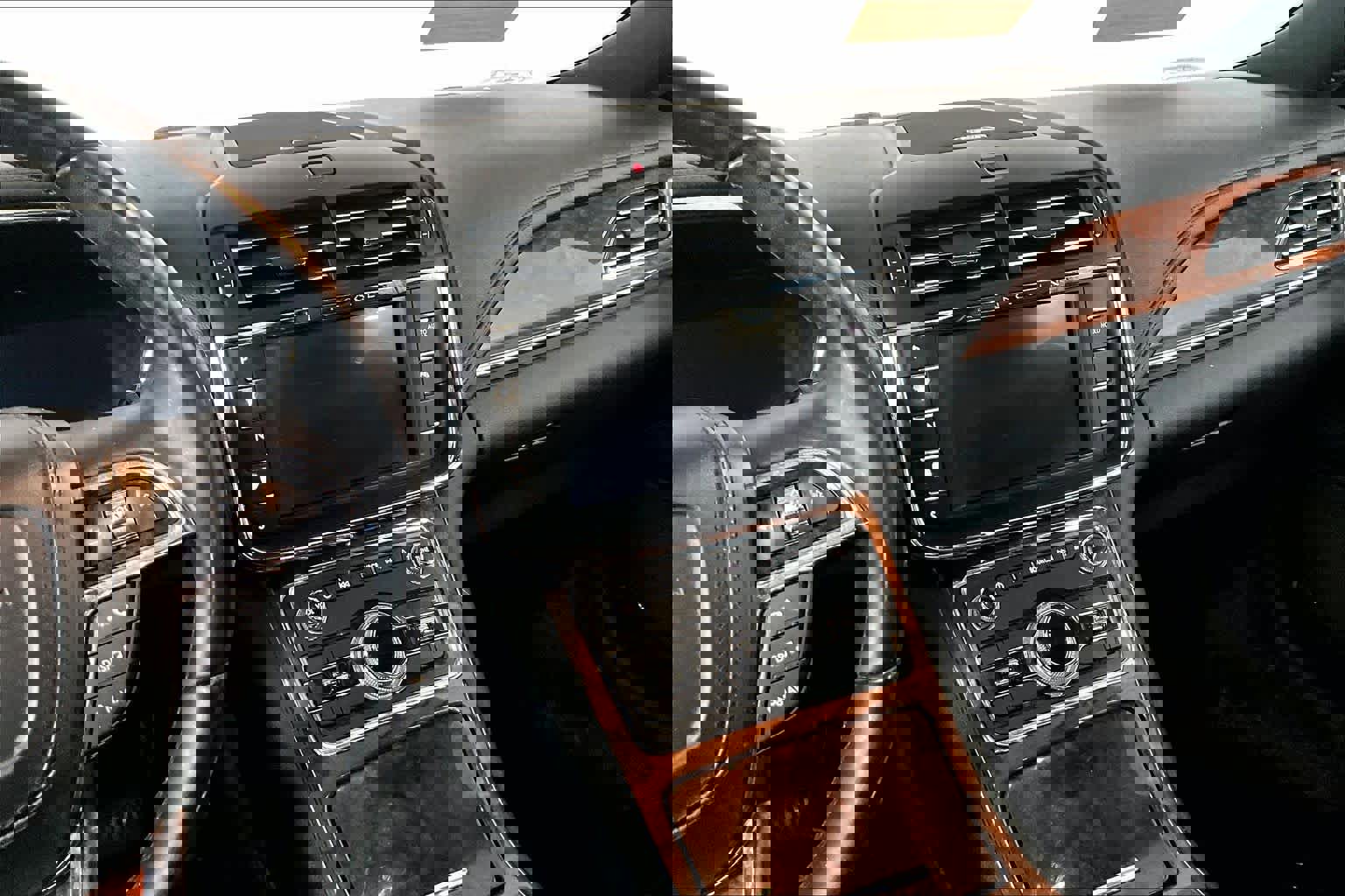 Used 2018 Lincoln Continental Reserve w/ Continental Climate Package image 7