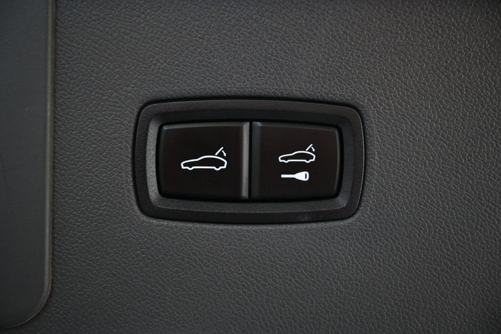 Certified 2020 Porsche Cayenne AWD/4WD image 32