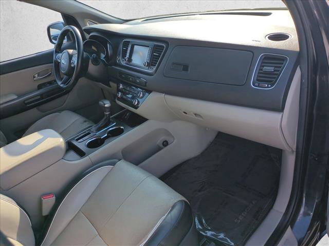 Used 2019 Kia Sedona EX FWD image 22