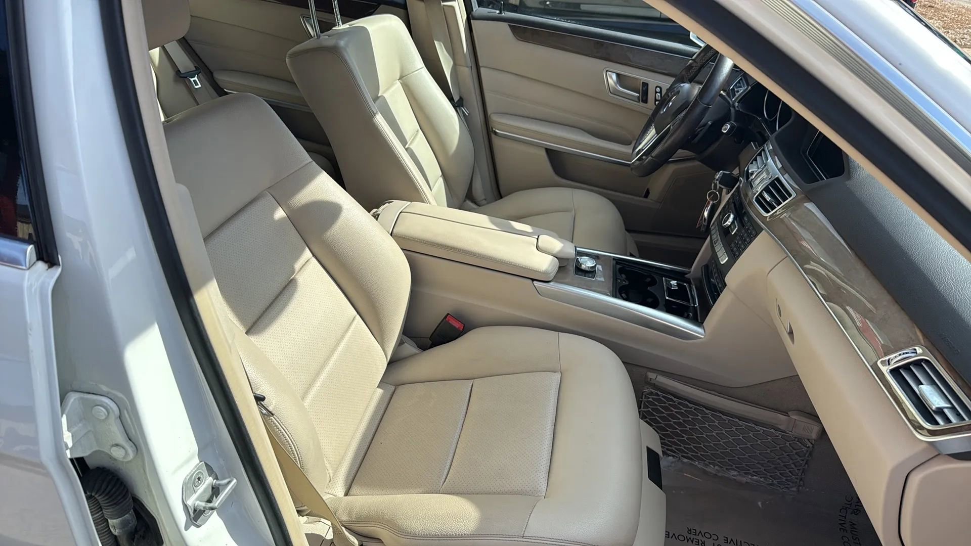 Used 2014 Mercedes-Benz E 350 4MATIC Sedan image 23