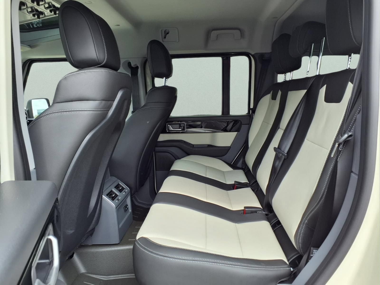 New 2025 INEOS Grenadier Station Wagon AWD/4WD image 9