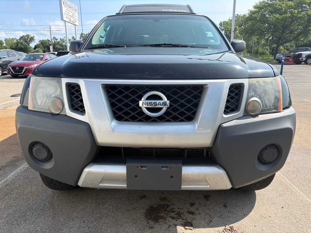 Used 2014 Nissan Xterra X AWD/4WD image 2