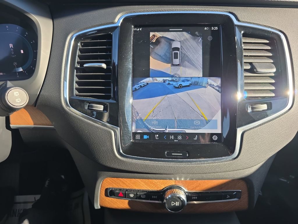 Certified 2025 Volvo XC90 B6 Plus image 35