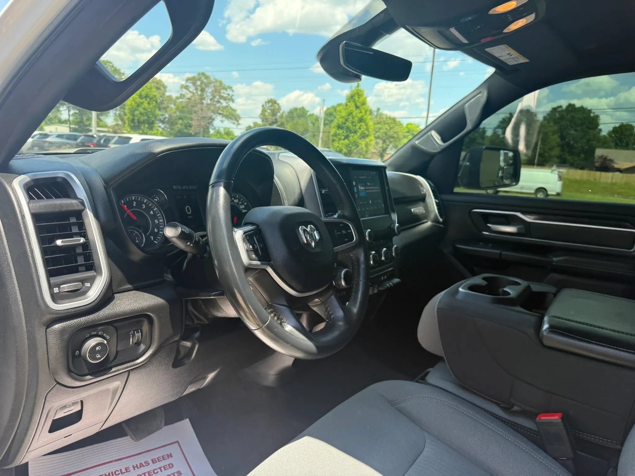 Used 2023 RAM 1500 Big Horn AWD/4WD image 9