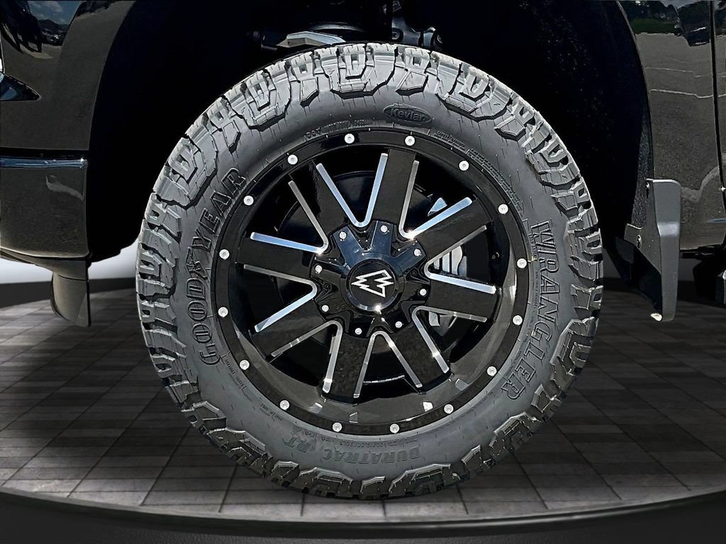 New 2026 Chevrolet Silverado 1500 RST w/ Dark Appearance Package AWD/4WD image 35