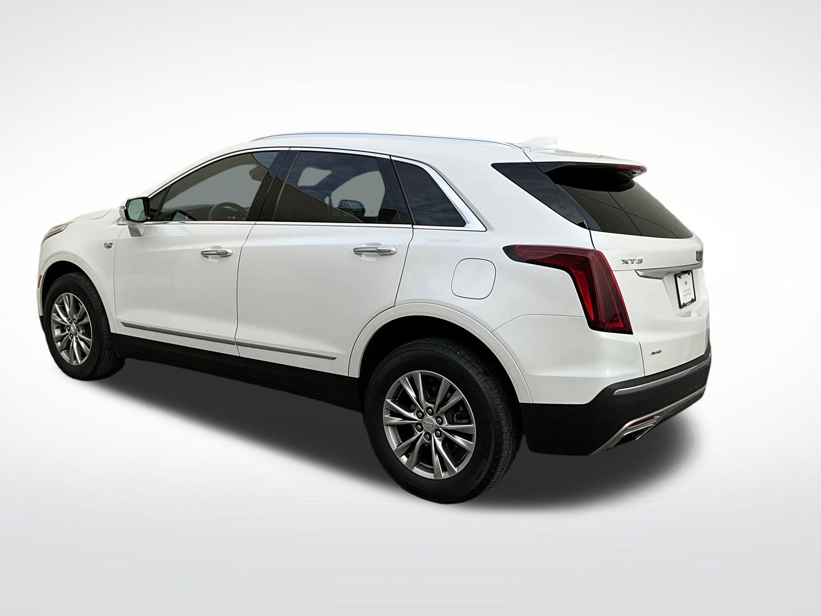 Used 2022 Cadillac XT5 Premium Luxury w/ LPO, Floor Liner Package image 3