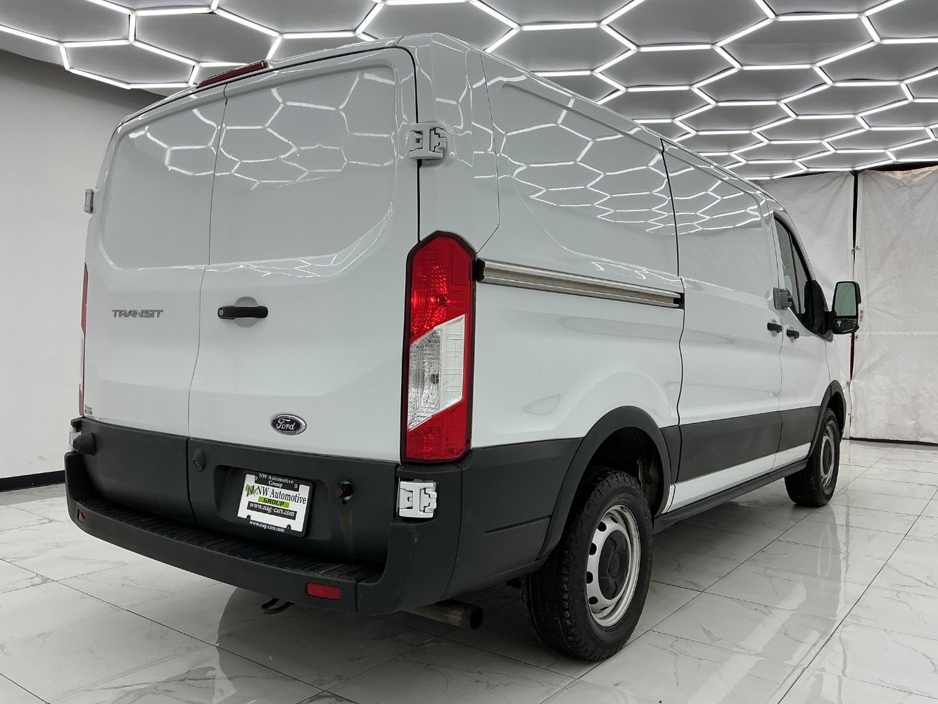 Used 2021 Ford Transit 250 Low Roof RWD image 9
