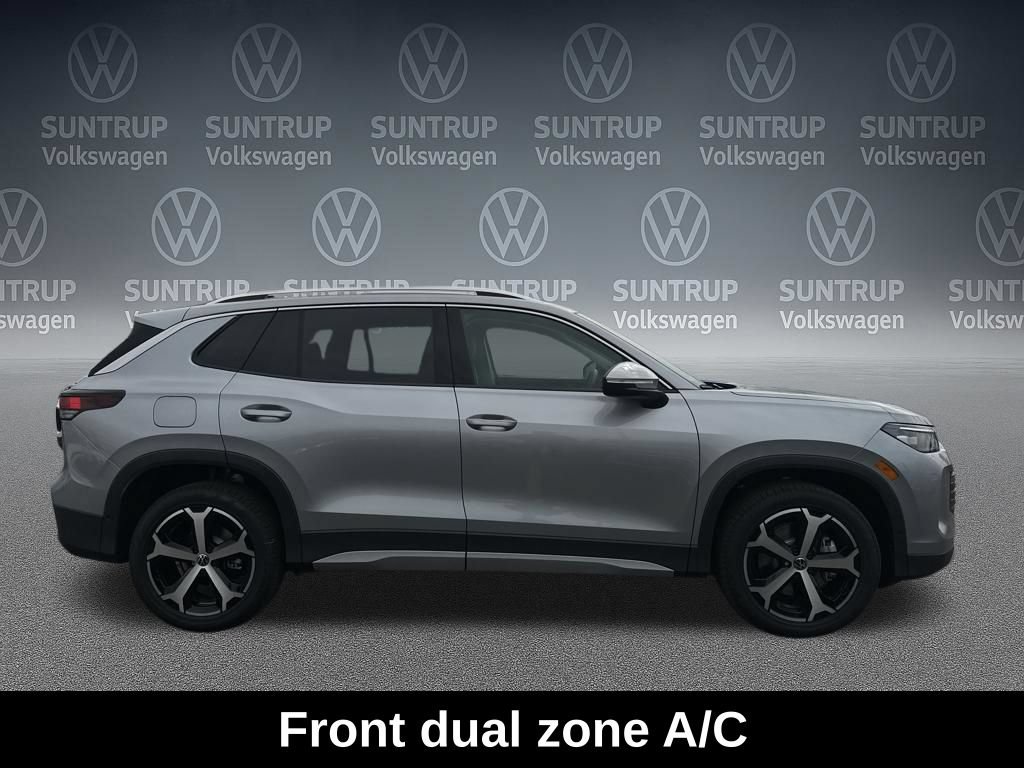 Used 2026 Volkswagen Tiguan SE AWD/4WD image 6