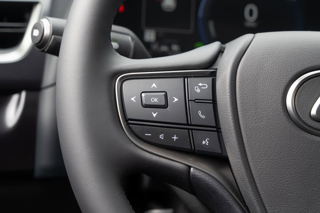 New 2026 Lexus UX 300h FWD image 25