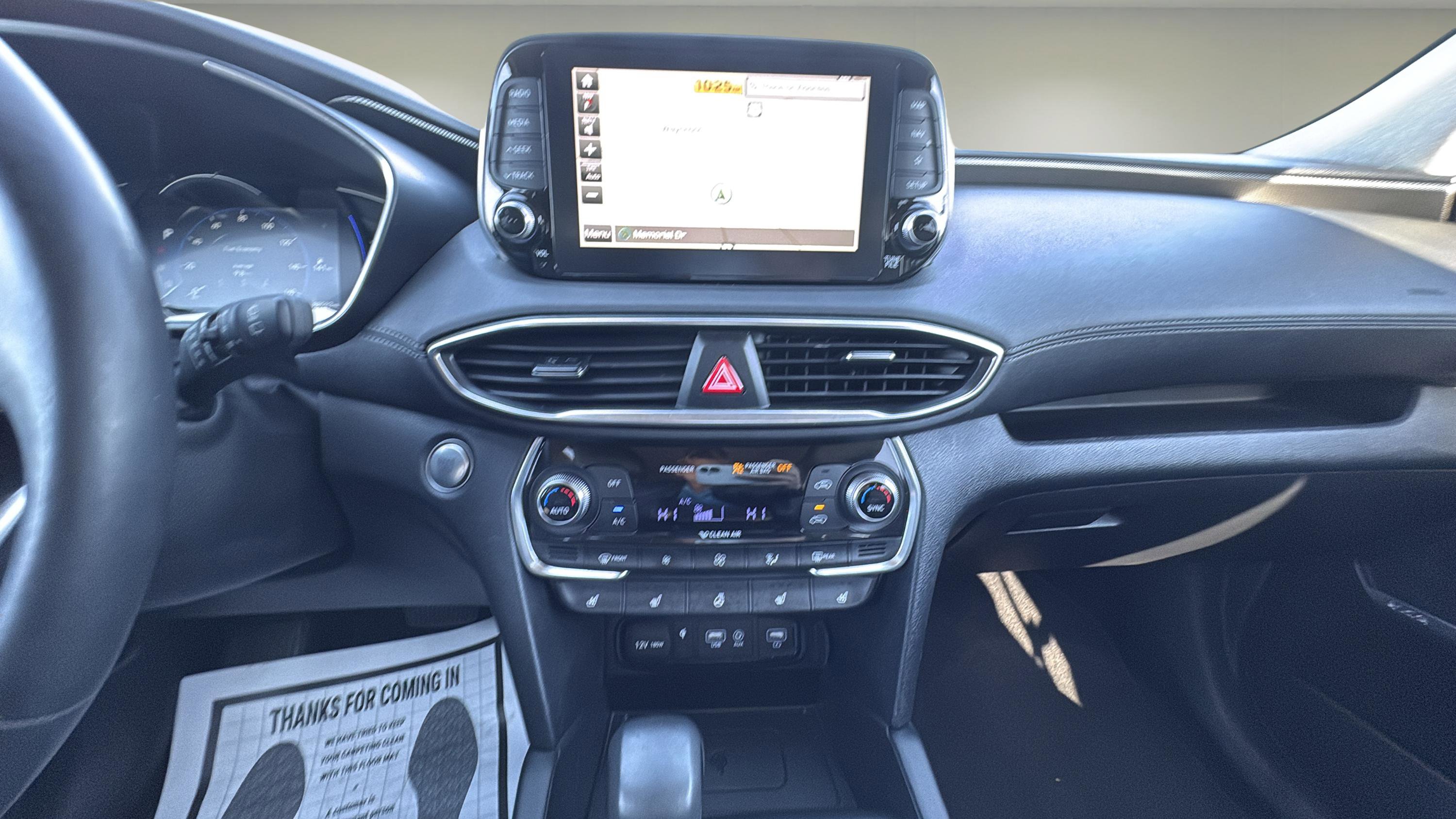 Used 2020 Hyundai Santa Fe Limited image 10