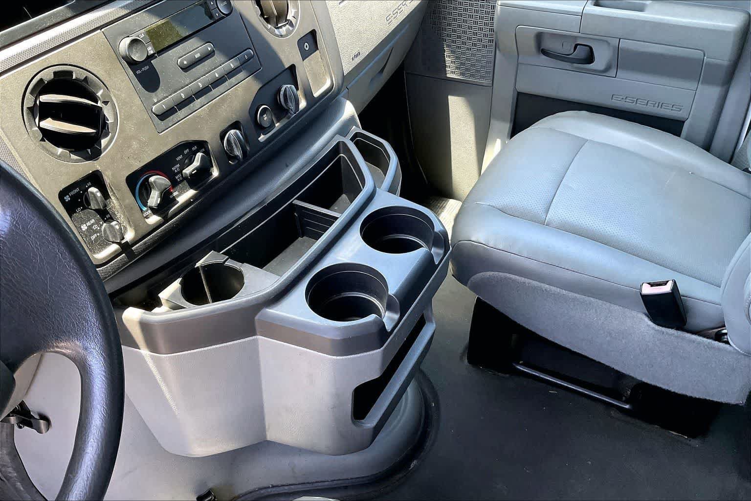 Used 2014 Ford E-350 and Econoline 350 XL w/ Power Windows & Locks Group RWD image 16