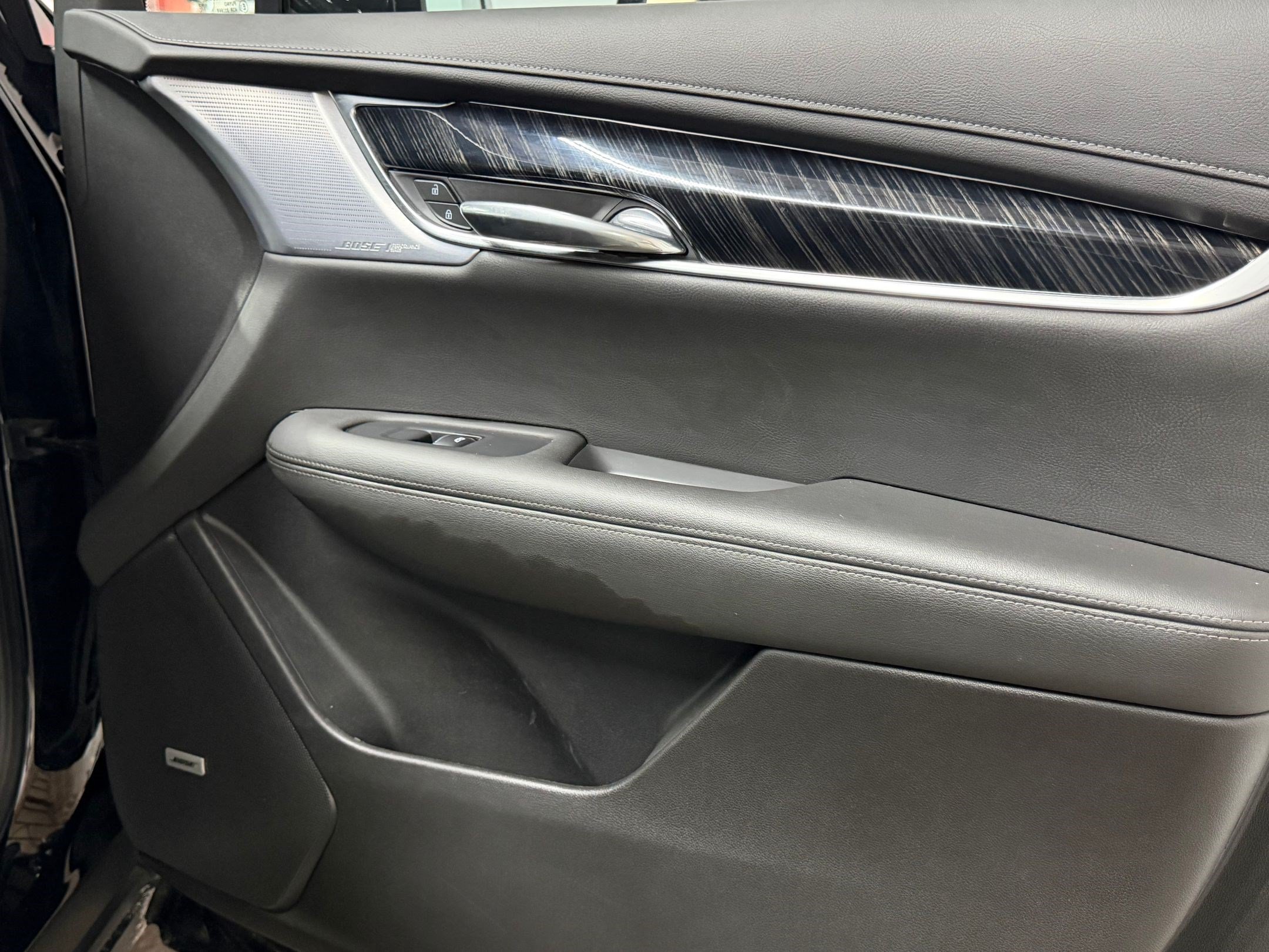 Used 2024 Cadillac XT6 Premium Luxury FWD image 48