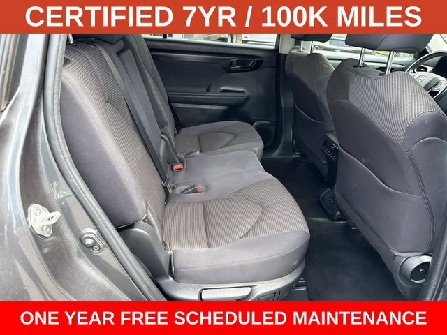 Used 2023 Toyota Highlander LE AWD/4WD image 11