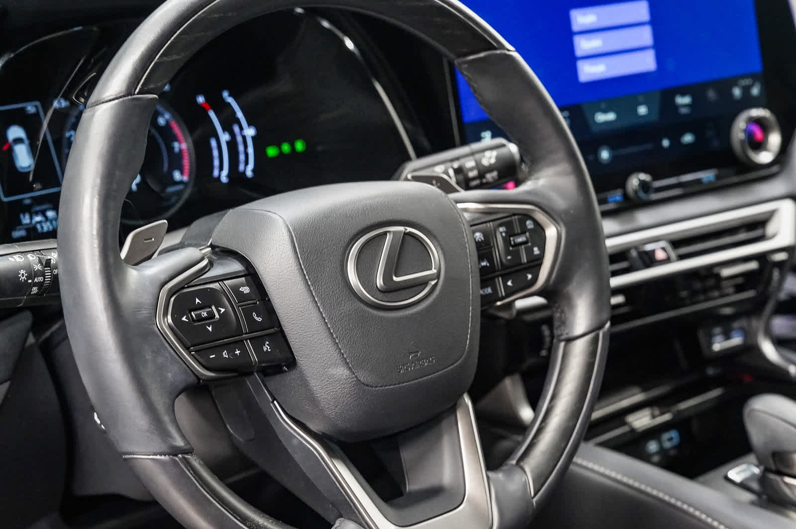 Used 2024 Lexus RX 350 Premium w/ Accessory Package (Z1) FWD image 21