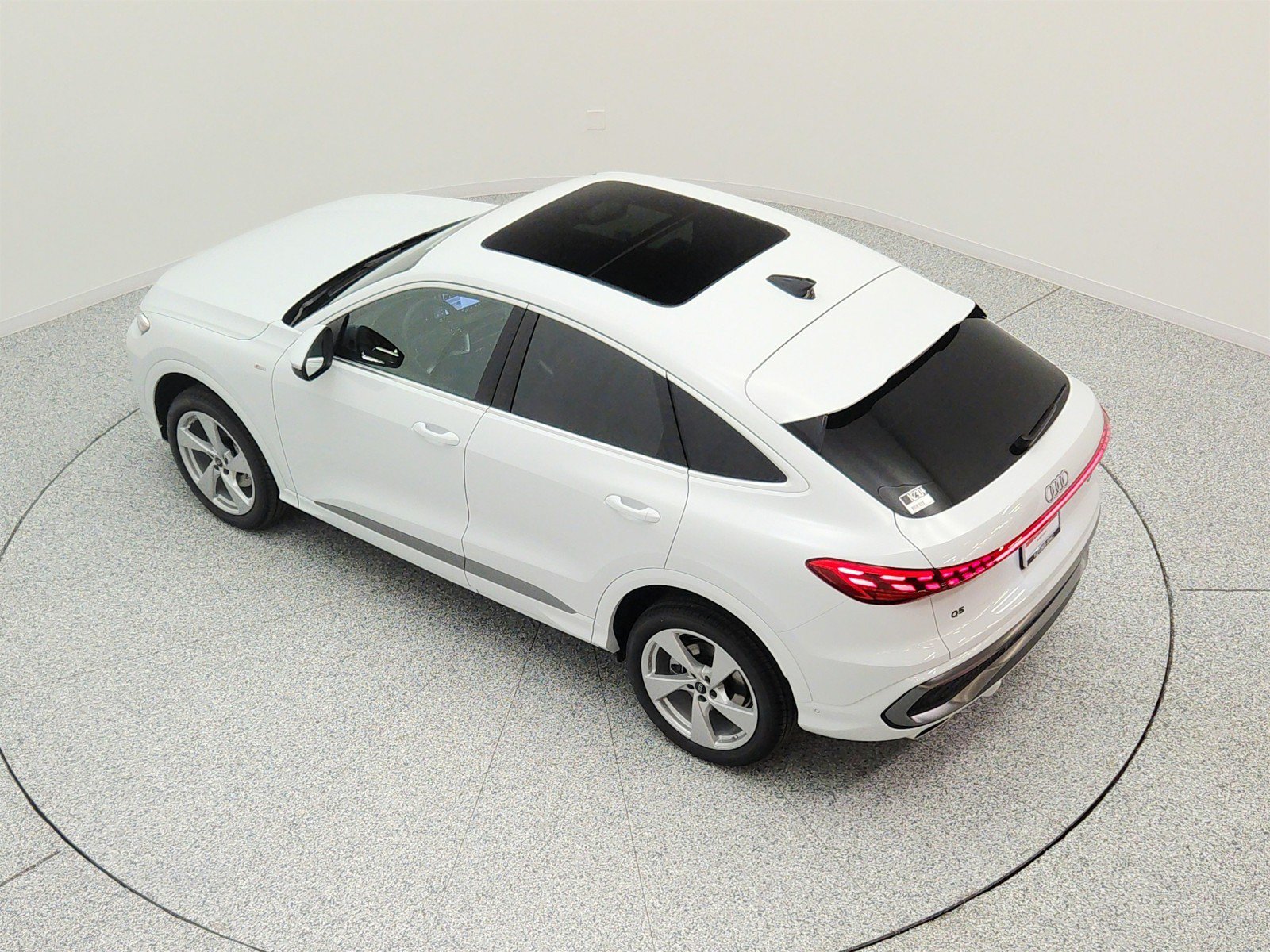 New 2026 Audi Q5 Premium Plus AWD/4WD image 22