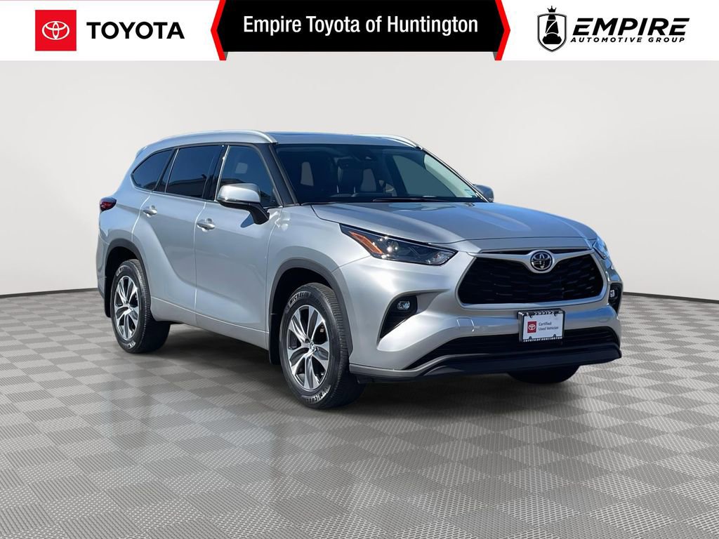 Used 2022 Toyota Highlander XLE