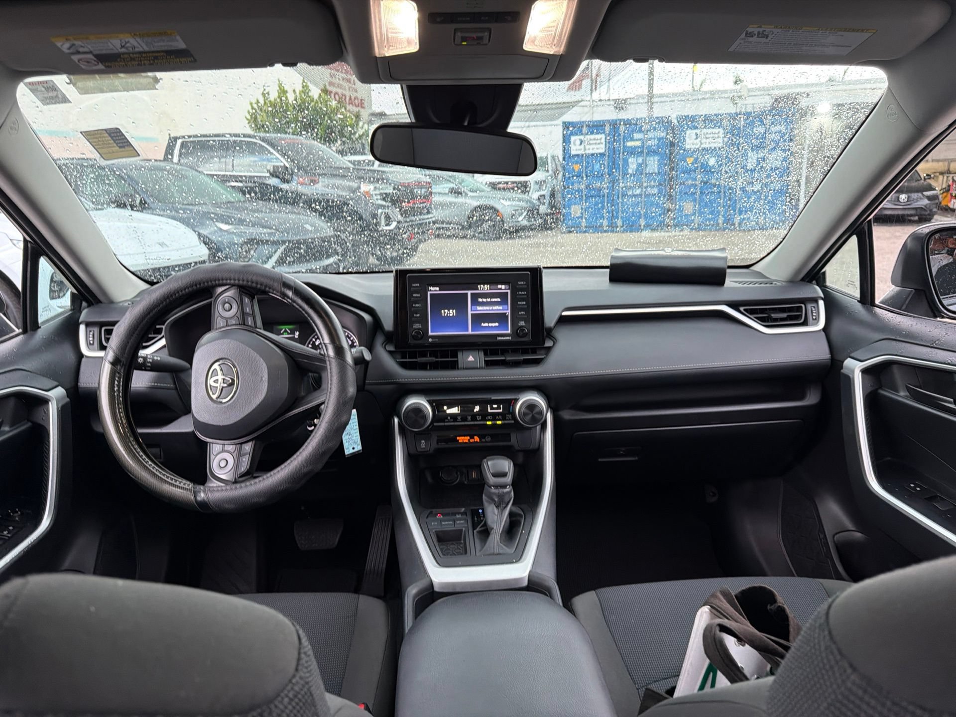 Used 2022 Toyota RAV4 LE FWD image 21