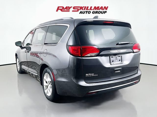 Used 2019 Chrysler Pacifica Touring-L Plus w/ Advanced Safetytec Group FWD image 5