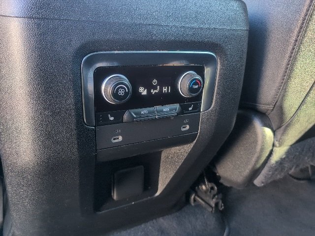 Used 2022 Chevrolet Suburban RST image 35