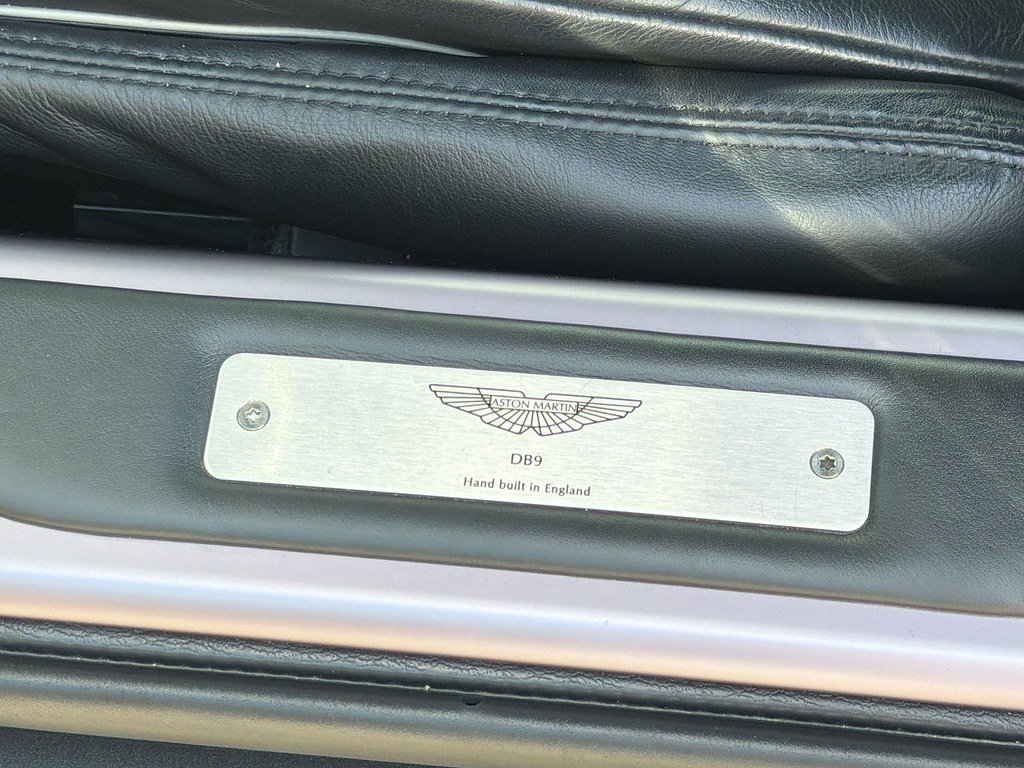 Used 2015 Aston Martin DB9 Coupe RWD image 21