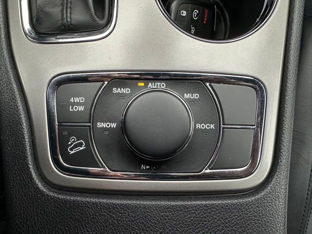 Used 2020 Jeep Grand Cherokee Altitude image 21