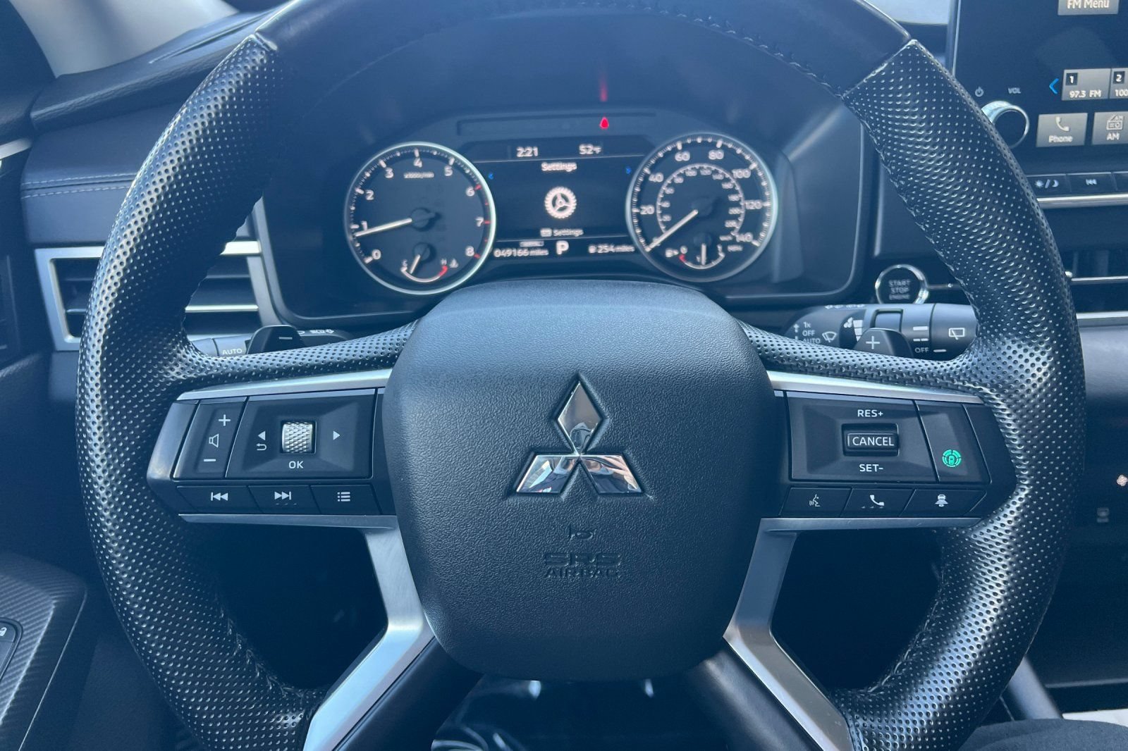 Used 2024 Mitsubishi Outlander SE Black Edition AWD/4WD image 50