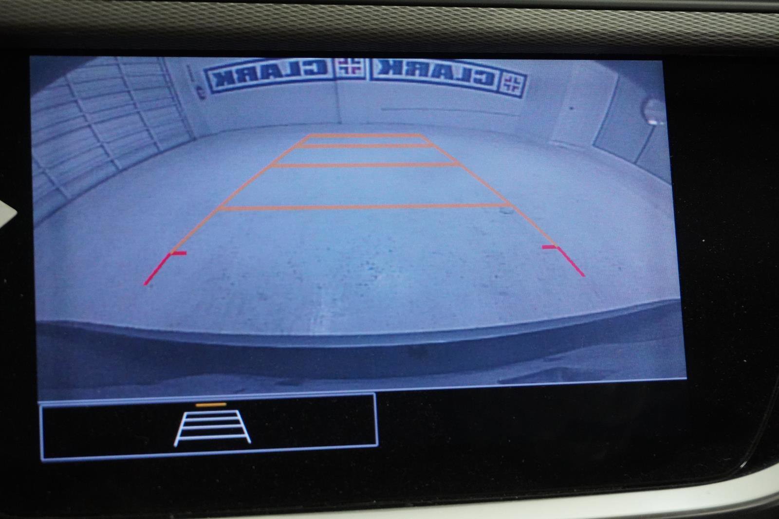 Used 2021 Buick Encore GX Select image 30