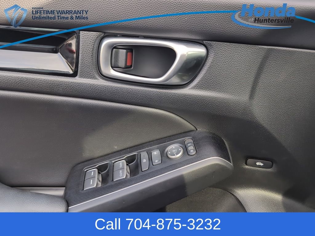 Used 2023 Honda Civic Touring image 27