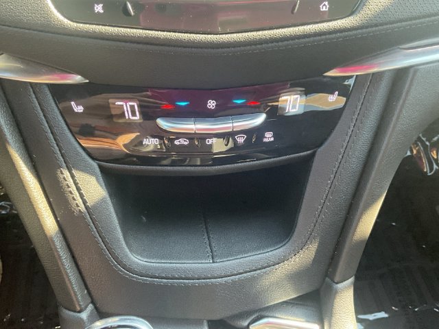 Certified 2022 Cadillac XT5 Luxury FWD image 18