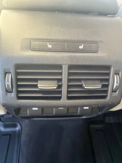 Used 2023 Land Rover Discovery Sport SE AWD/4WD image 12