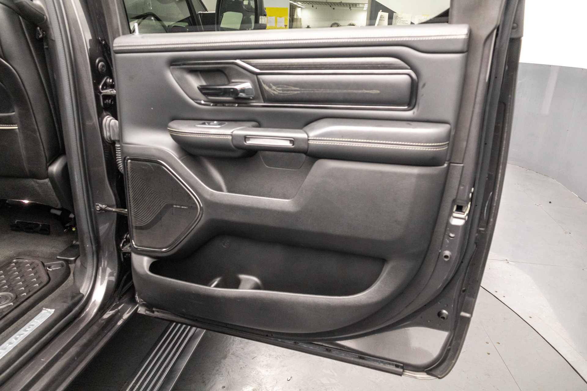 Used 2022 RAM 1500 Limited w/ Night Edition AWD/4WD image 35