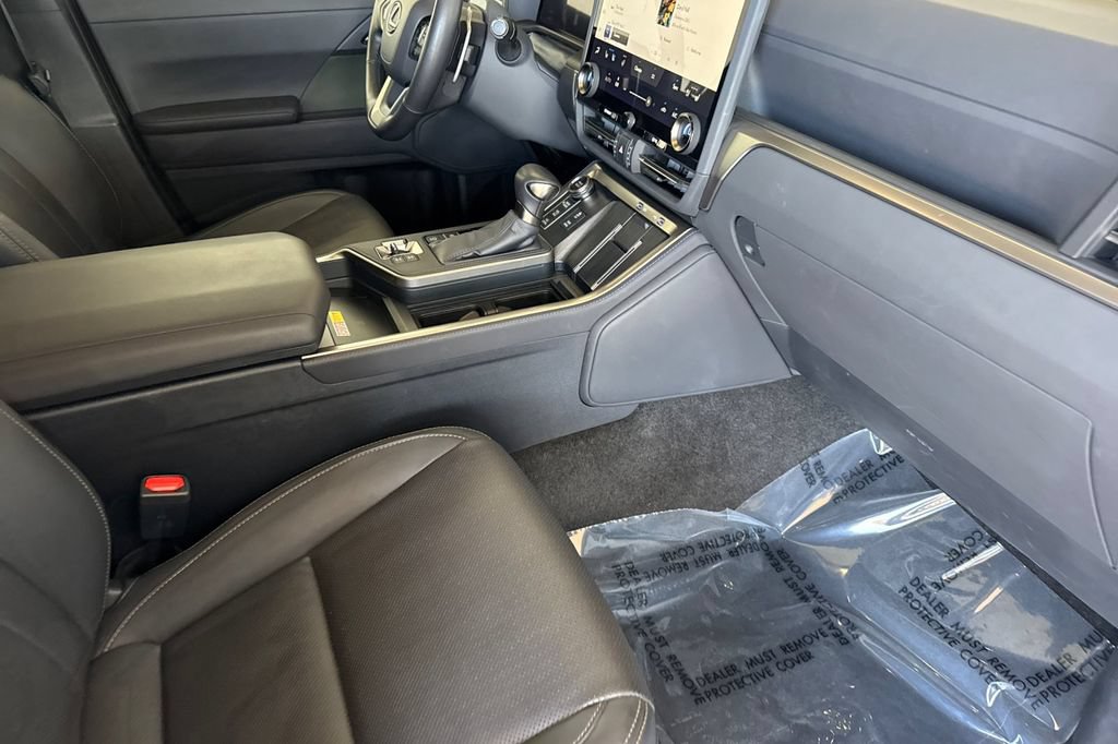 Used 2024 Lexus GX 550 AWD/4WD image 19