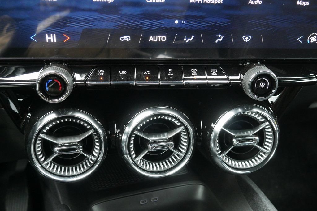 New 2025 Chevrolet Blazer EV LT AWD/4WD image 15