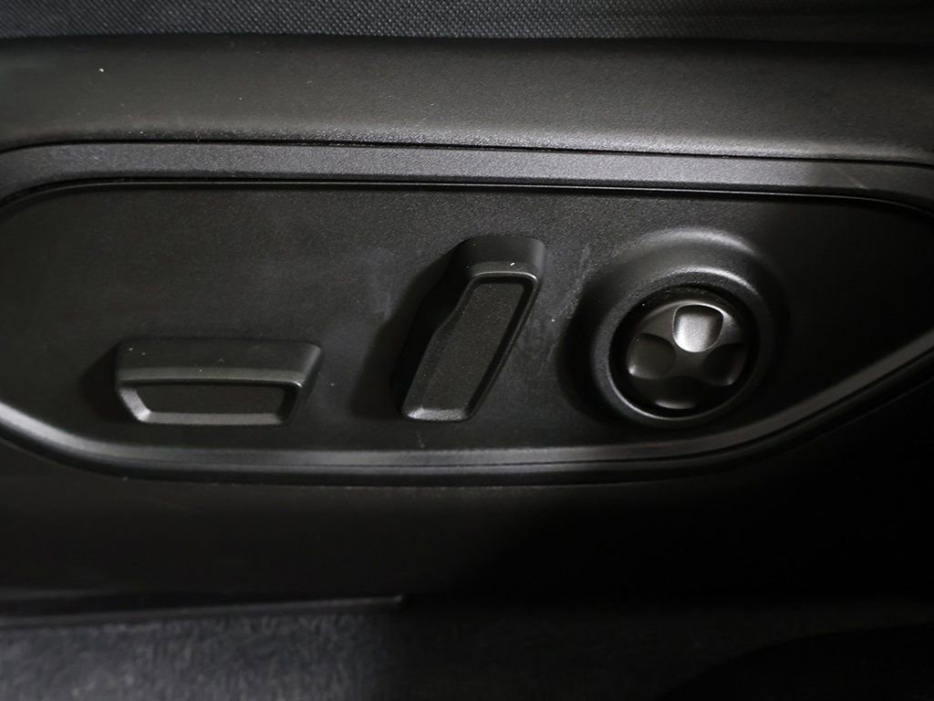 Used 2023 Jeep Grand Cherokee L Limited image 35