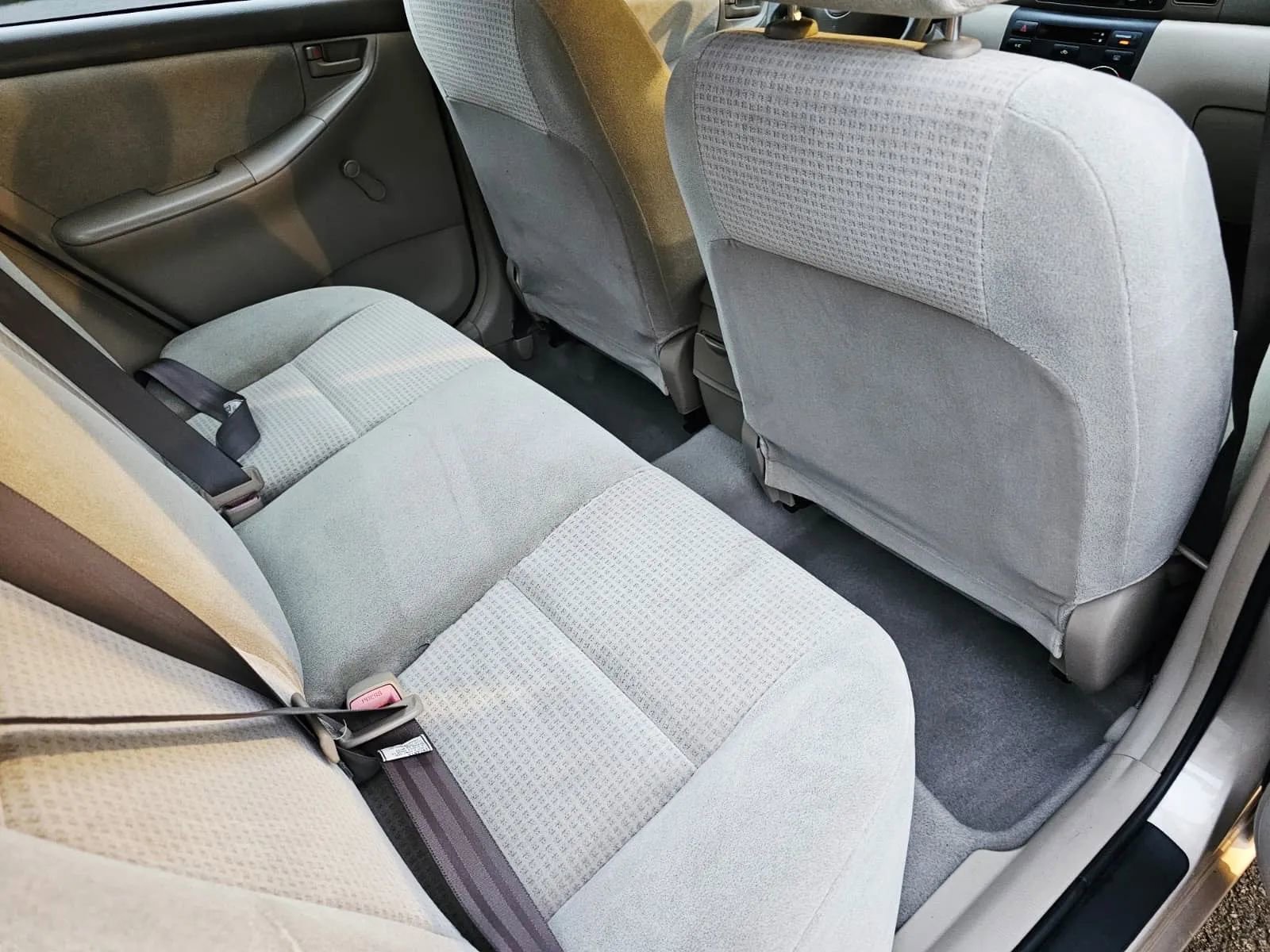 Used 2005 Toyota Corolla CE image 12