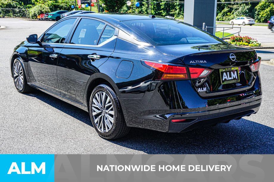 Used 2025 Nissan Altima 2.5 SV FWD image 4
