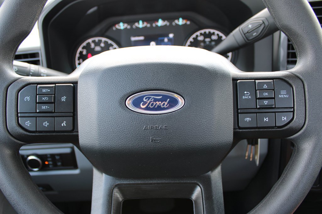 Used 2025 Ford F350 XL w/ XL Driver Assist Package RWD image 26