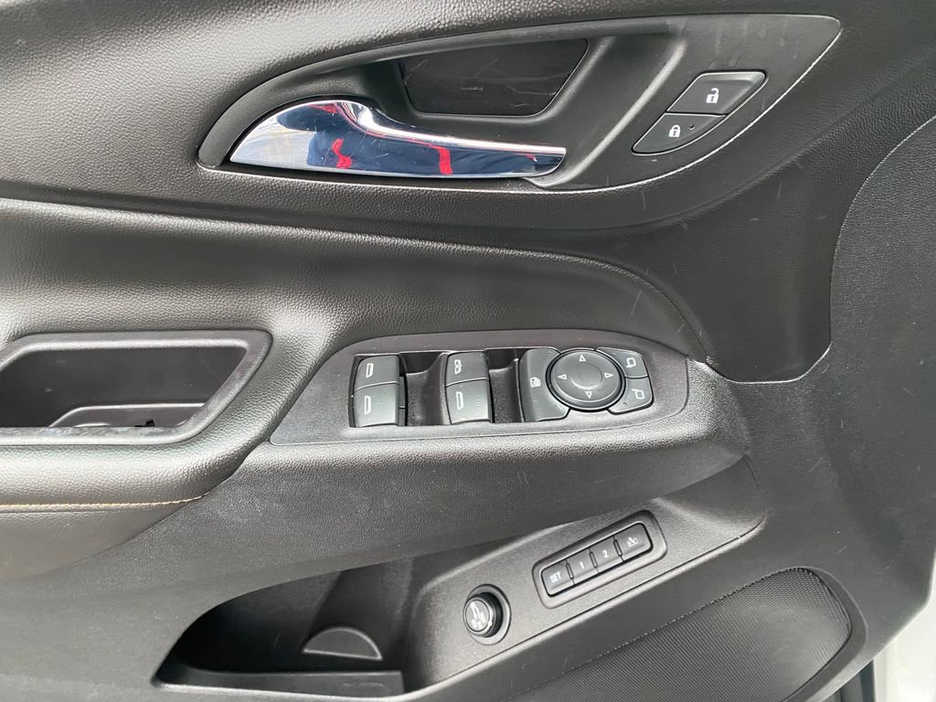Used 2019 Chevrolet Equinox Premier image 15