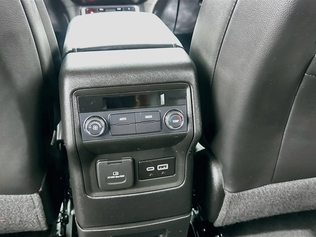 Used 2023 GMC Acadia SLT AWD/4WD image 24