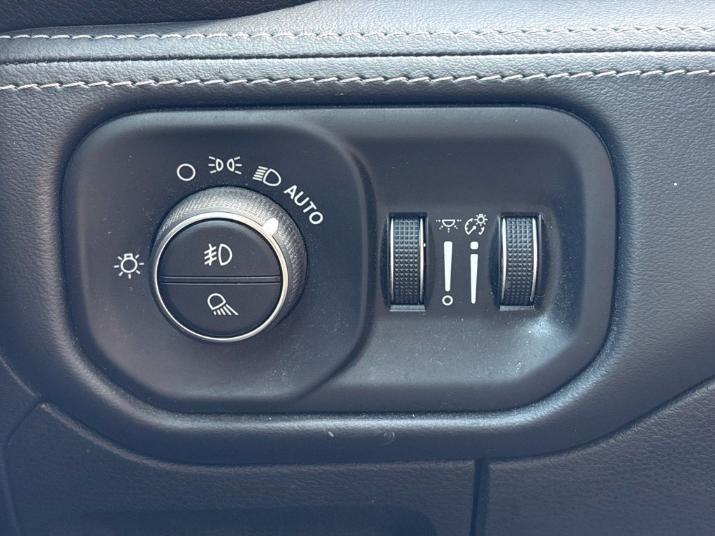 Used 2020 RAM 1500 Limited AWD/4WD image 29