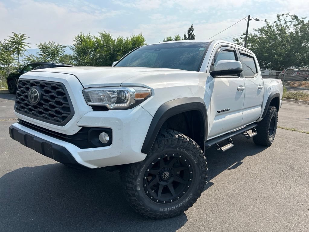 Used 2020 Toyota Tacoma TRD Off-Road AWD/4WD image 13