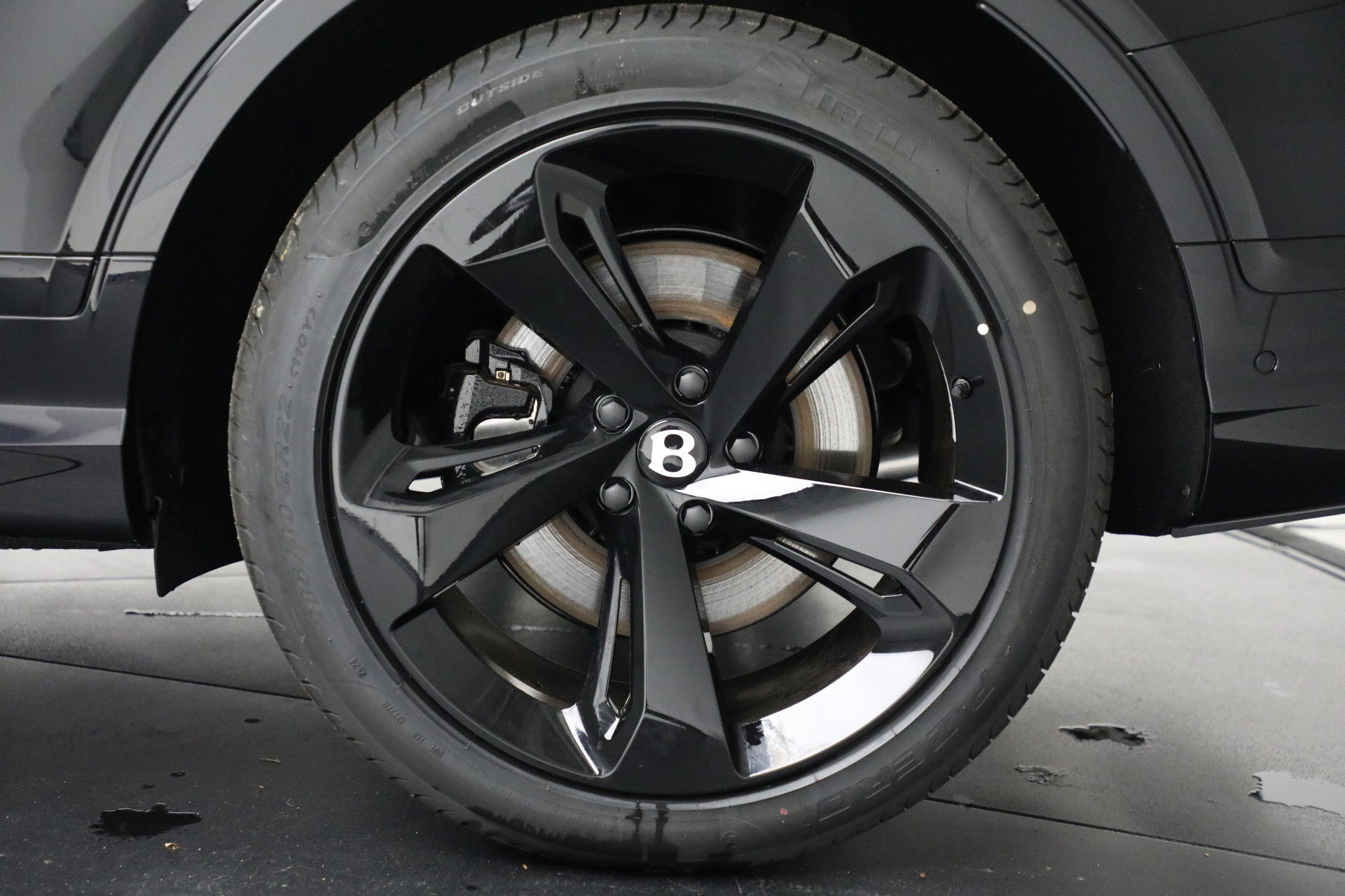 New 2025 Bentley Bentayga image 49