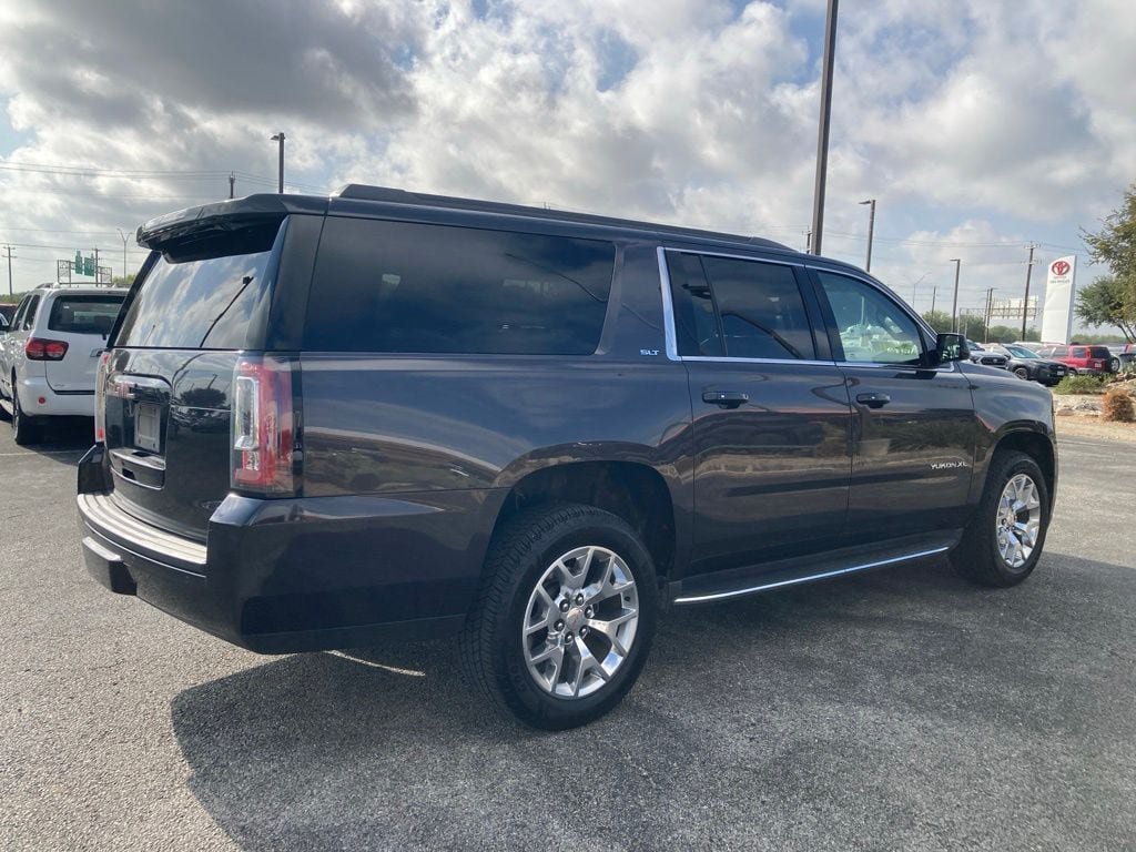 Used 2016 GMC Yukon XL SLT w/ Open Road Package RWD image 5