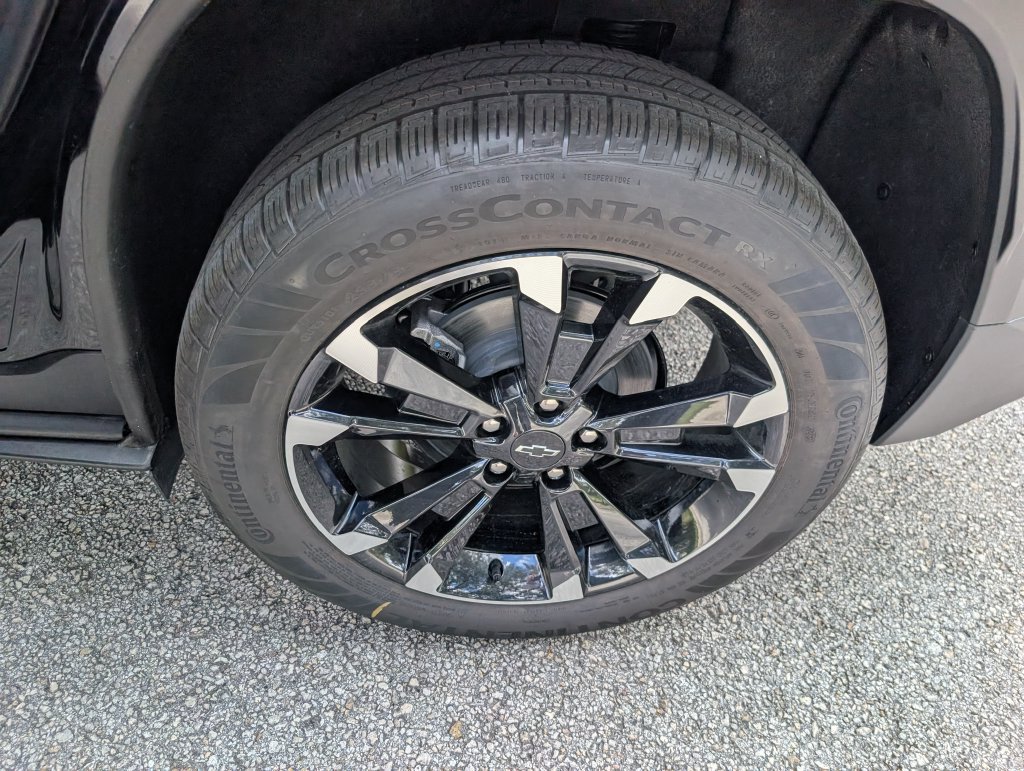 New 2027 Chevrolet Equinox RS w/ Safety and Technology Package FWD image 11