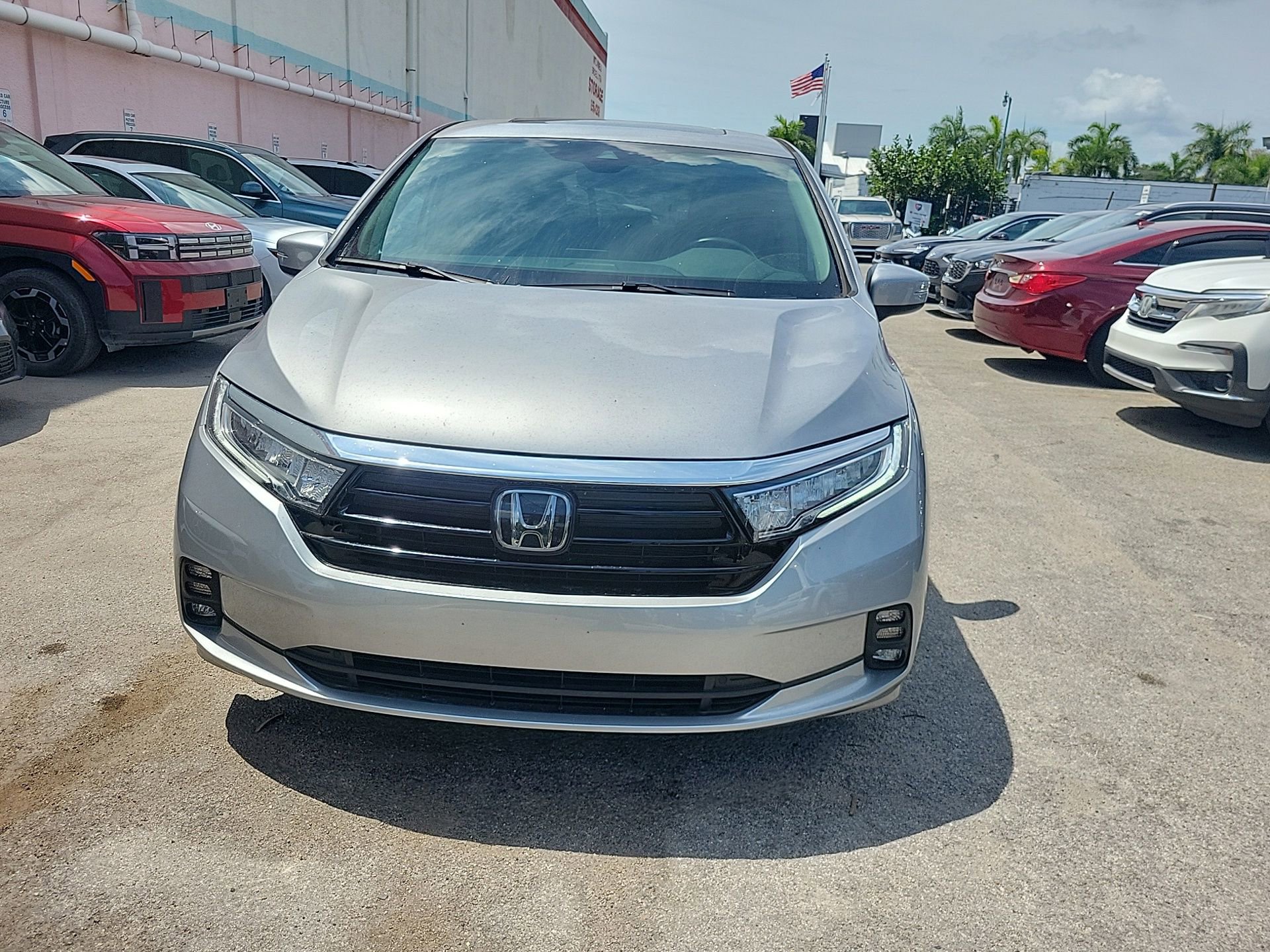 Used 2023 Honda Odyssey EX-L image 2